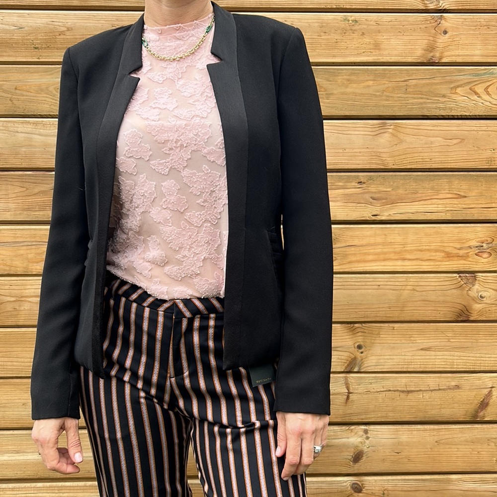Scotch & Soda Black Blazer with Satin Lapels | Women’s Tailored Jacket